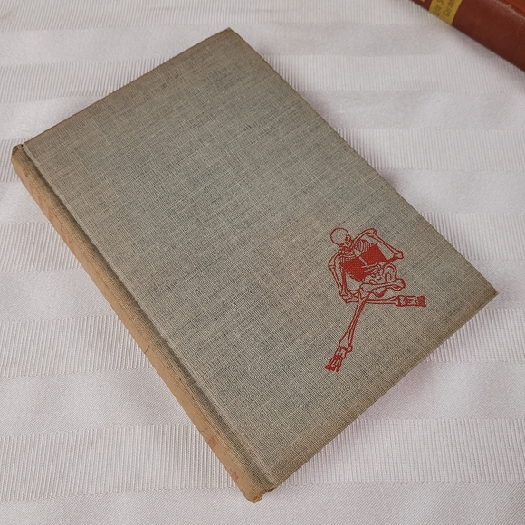 Vintage Books Stack - Picture 8 of 11